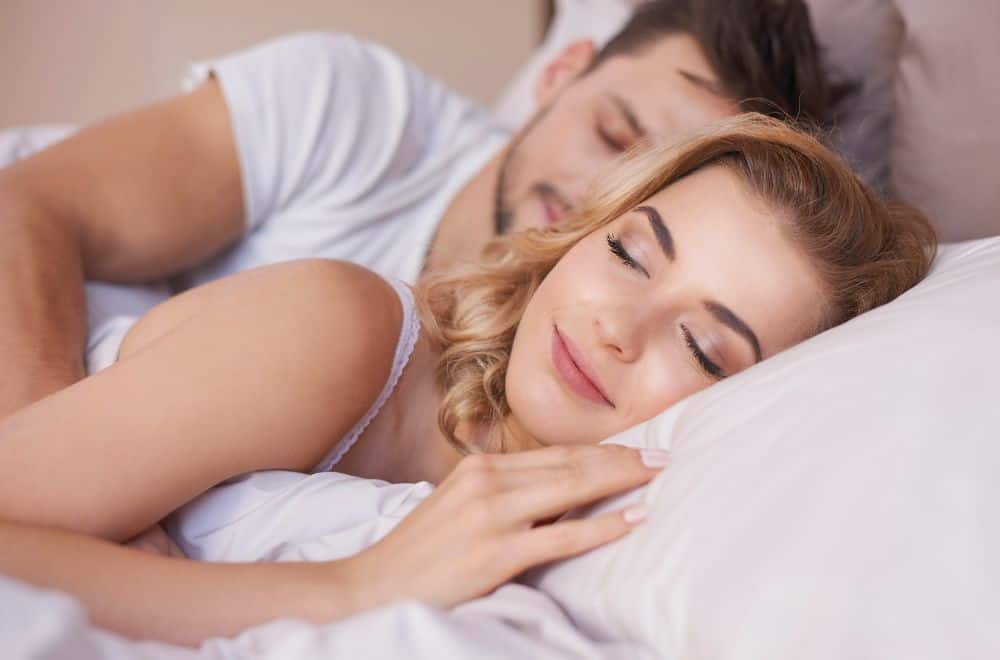 Dream of Sleeping with a Woman? (9 Spiritual Meanings)